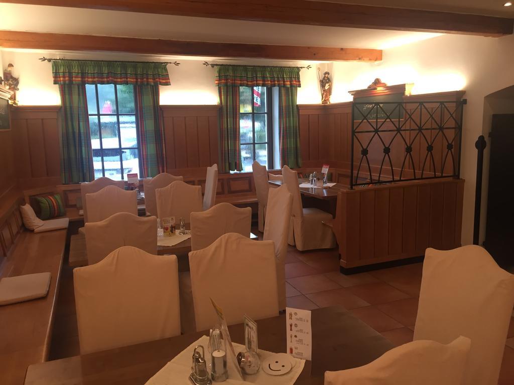 Hotel Gasthof Sonne アッシャッハ・アン・デア・ドナウ エクステリア 写真